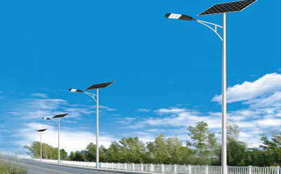 农村道路装平凉太阳能路灯选多大瓦数实测