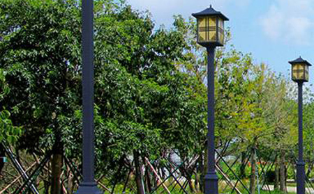 太阳能平凉庭院灯价格为何差三倍？关键看这几点